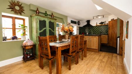 Dining room to kitch