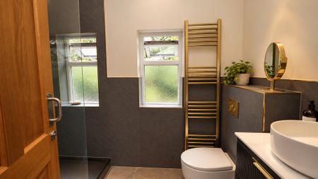 First floor shower r