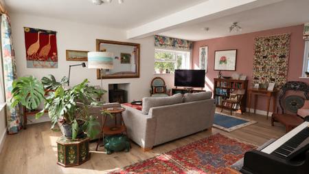 Sitting room view 1
