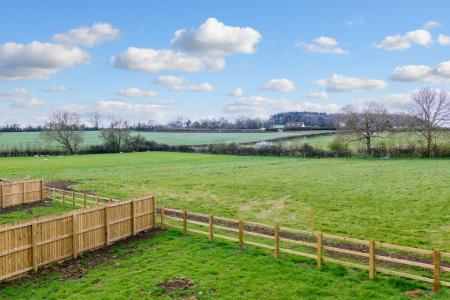 486D3E21-F450-4BC1-B