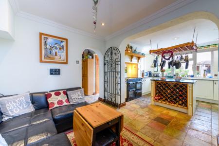 Kitchen/Breakfast Ro