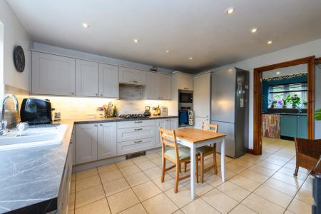 Kitchen/Breakfast Ro