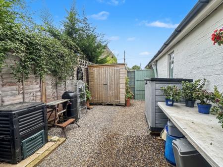 D09E1B26-84E0-4D27-B