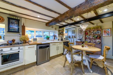 Kitchen/Breakfast Ro