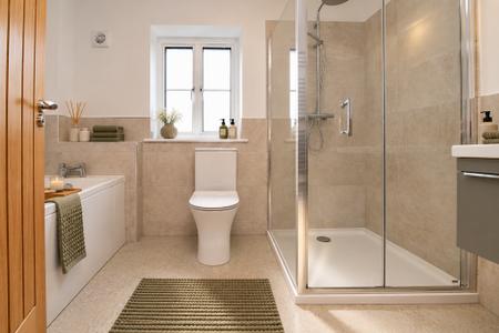 Family Bathroom 2 -