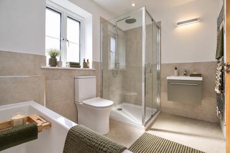 Family Bathroom 1 -