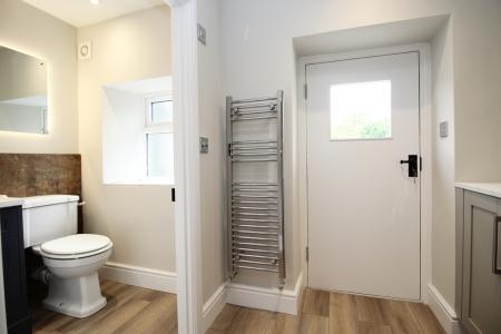 Utiltiy & Cloakroom