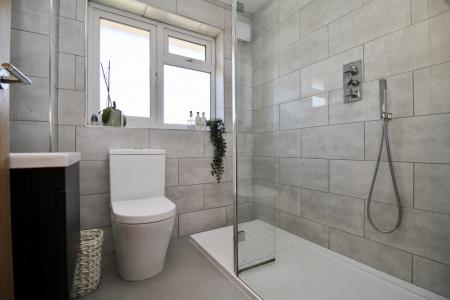 Family Shower Room