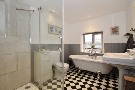Ensuite bathroom