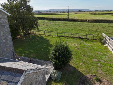 Garden & Views