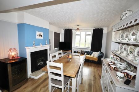 Kitchen / dining roo