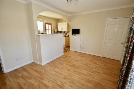 Dining room to kitch