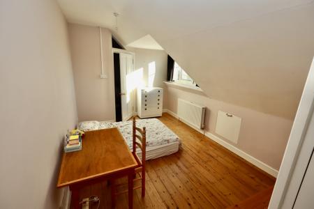 Bedroom 3 with en su