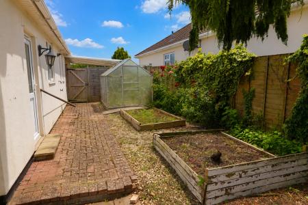 Vegetable garden and