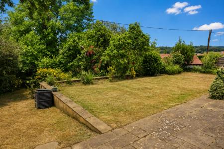 Garden to the rear