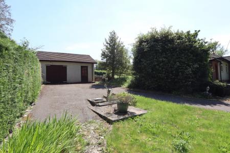 Garage/workshop and