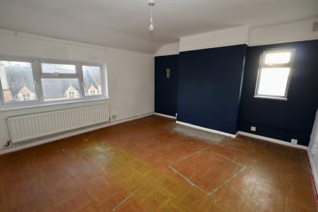 Sitting room with do