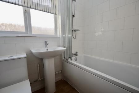 Modern bathroom with