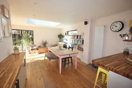 Kitchen through to d