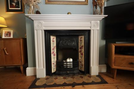 Sitting room firepla