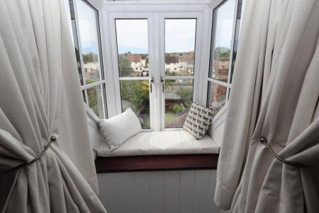 Bedroom 3 feature ba