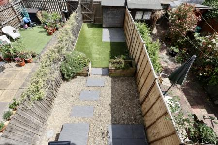 Rear garden overview