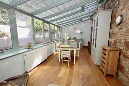 Garden room