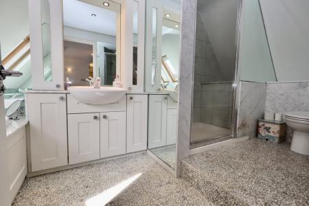 En suite