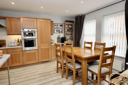 Kitchen diner