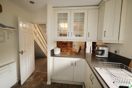 Kitchen through to d