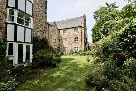 Communal gardens