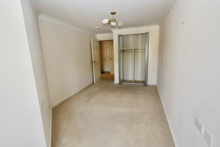 Bedroom with built-i