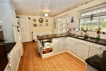 Kitchen diner