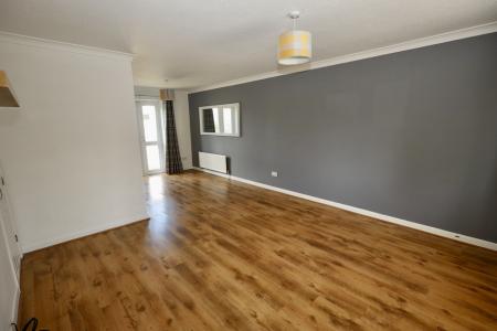 Living room with dou