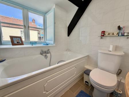 En suite bathroom