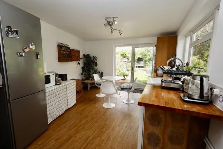 Dining kitchen