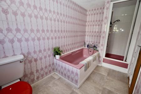 Family bathroom with