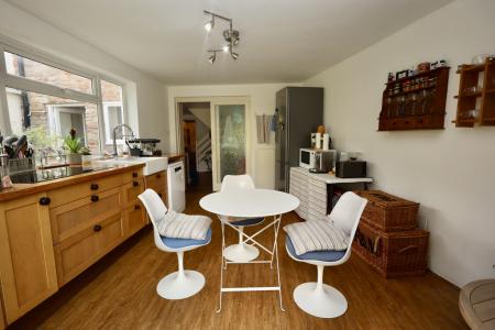 Dining kitchen