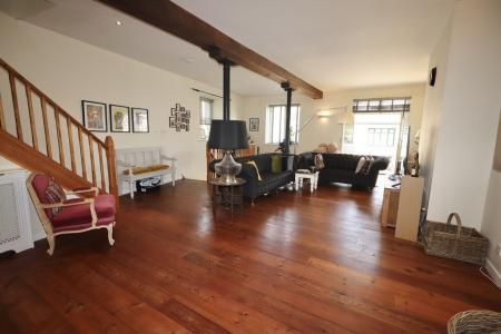 Open planing living