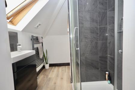 En suite shower room