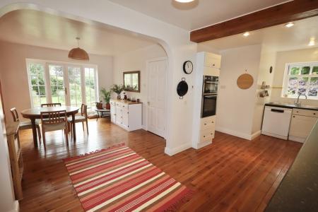 Kitchen / dining roo
