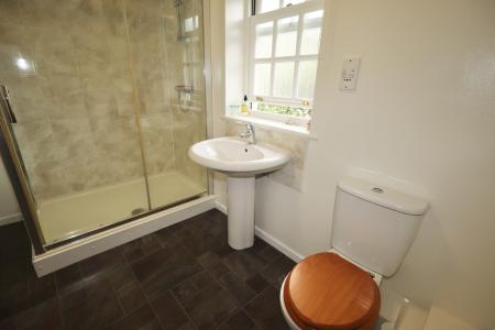 Ensuite shower room