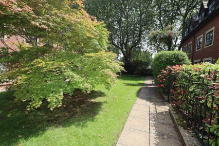 Communal gardens