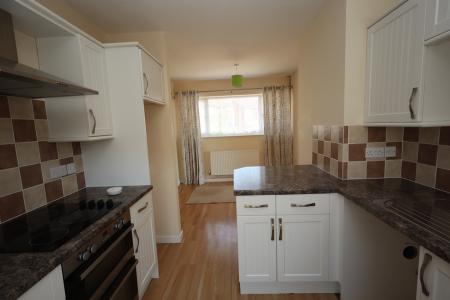 Kitchen through to d