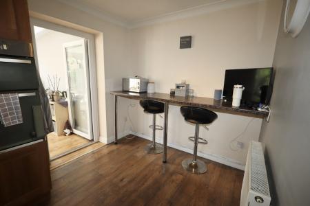 Breakfast bar