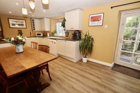 Kitchen diner