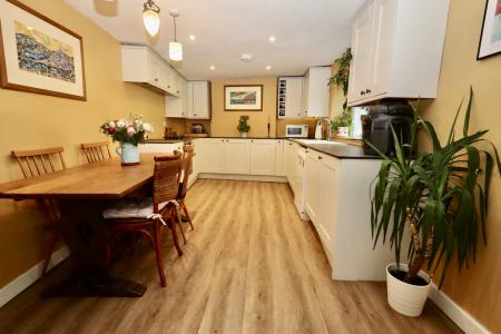 Kitchen diner