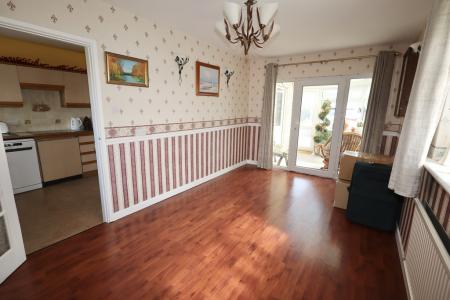 Dining room / bedroo