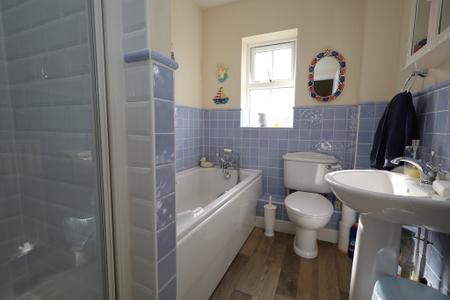 Family bathroom with