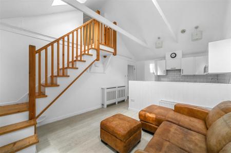 Annexe 2 Sitting/Kitchen